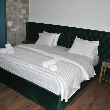 Boutique Vila Fidani Voskopoje Bagian luar foto