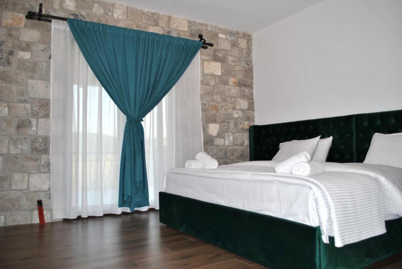 Boutique Vila Fidani Voskopoje Bagian luar foto