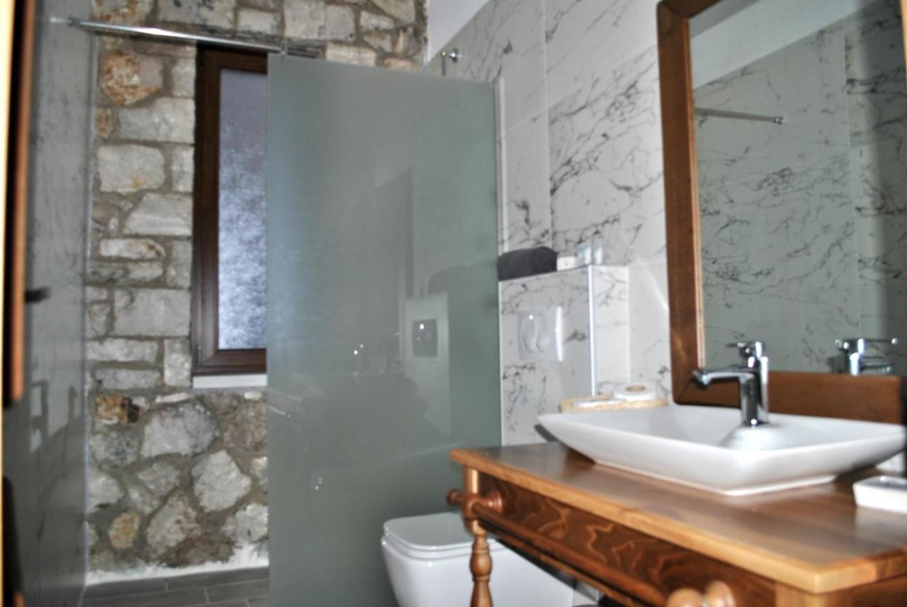 Boutique Vila Fidani Voskopoje Bagian luar foto