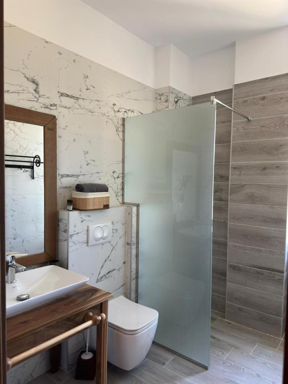 Boutique Vila Fidani Voskopoje Bagian luar foto
